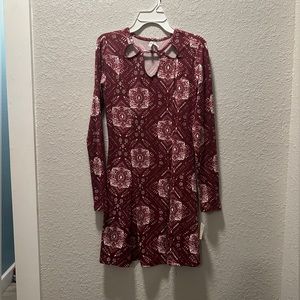 NWT Juniors Red Print Long Sleeve Dress